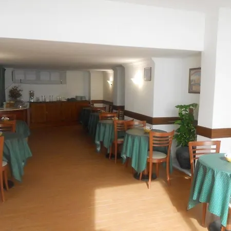 Traghetto 호텔 치비타베키아