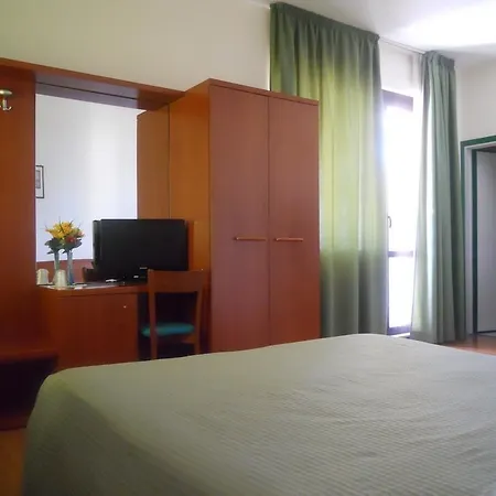 Traghetto 치비타베키아