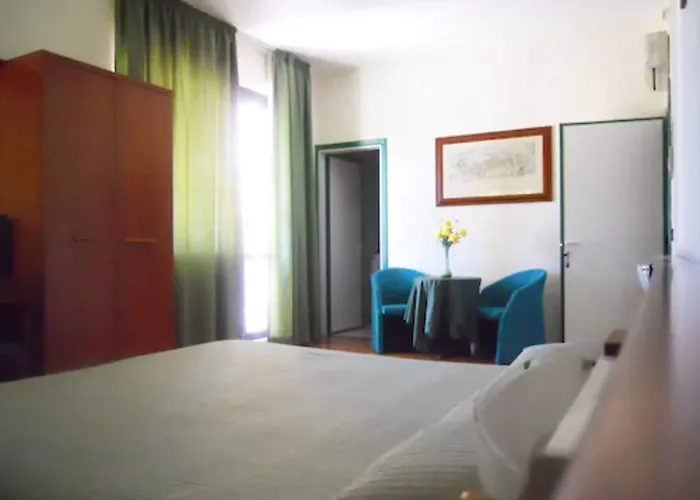 Traghetto 3* Civitavecchia